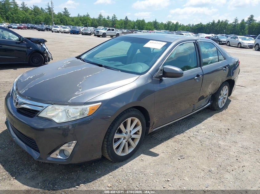 2013 TOYOTA CAMRY auction photo 2