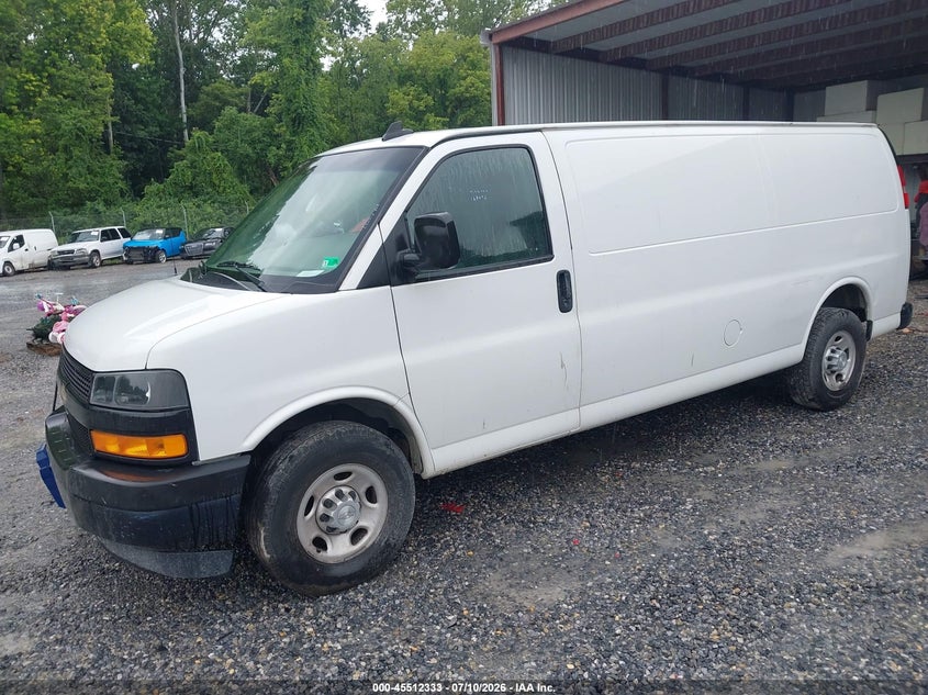 2019 CHEVROLET EXPRESS 2500 auction photo 2