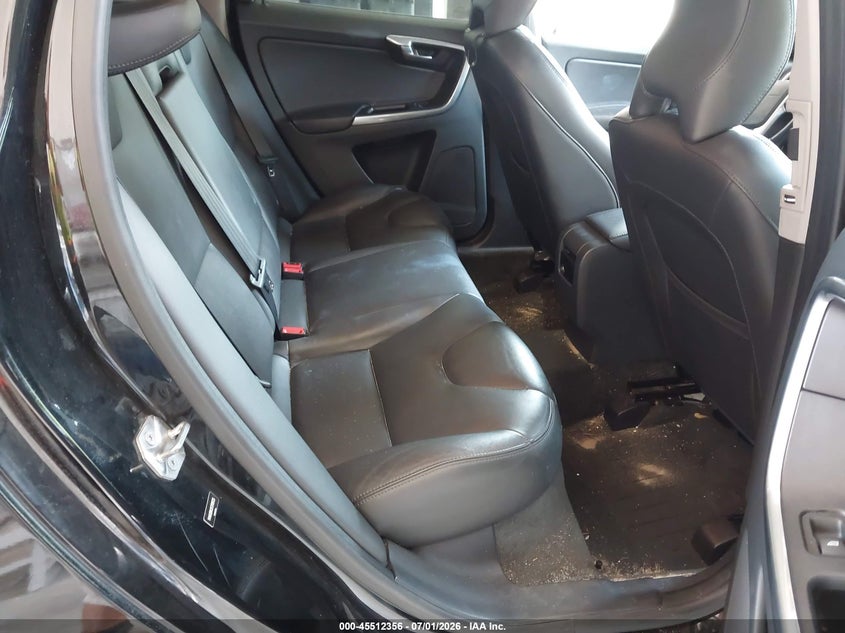 2015 Volvo Xc60 T5/T5 Premier VIN: YV4612RK2F2709725 Lot: 45512356