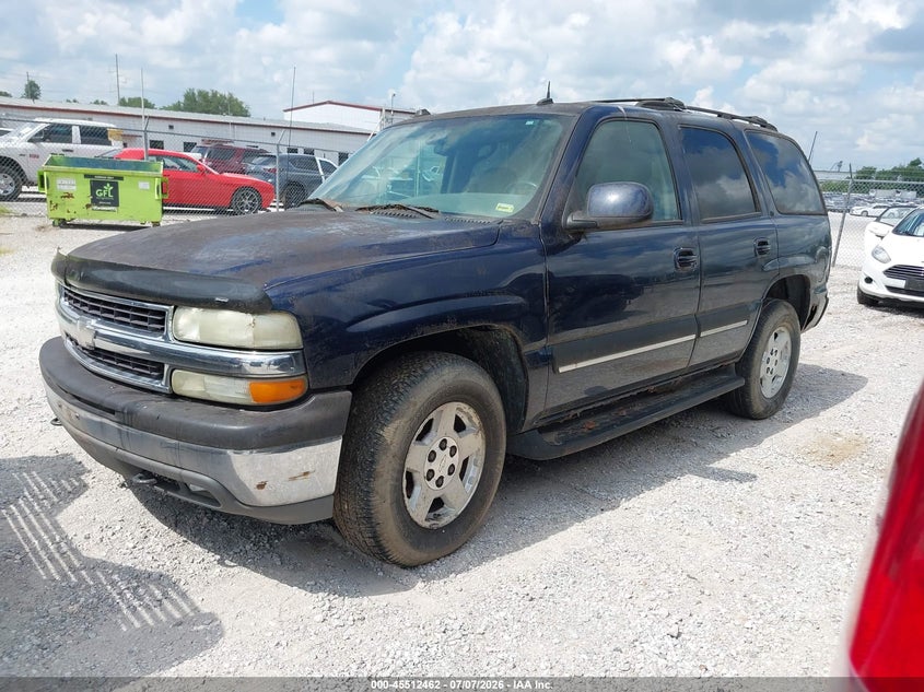 2004 CHEVROLET TAHOE auction photo 2