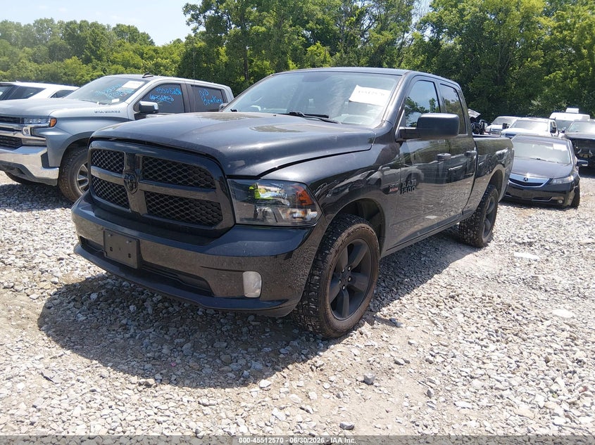 Vin: 1c6rr7ft3js176061, lot: 46010786, ram 1500 20182