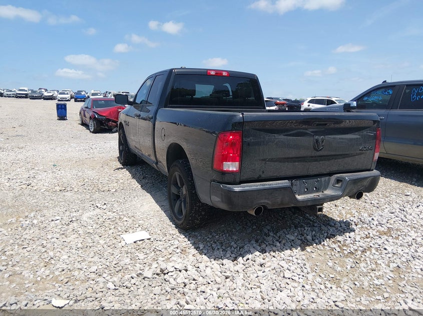 Vin: 1c6rr7ft3js176061, lot: 46010786, ram 1500 20183