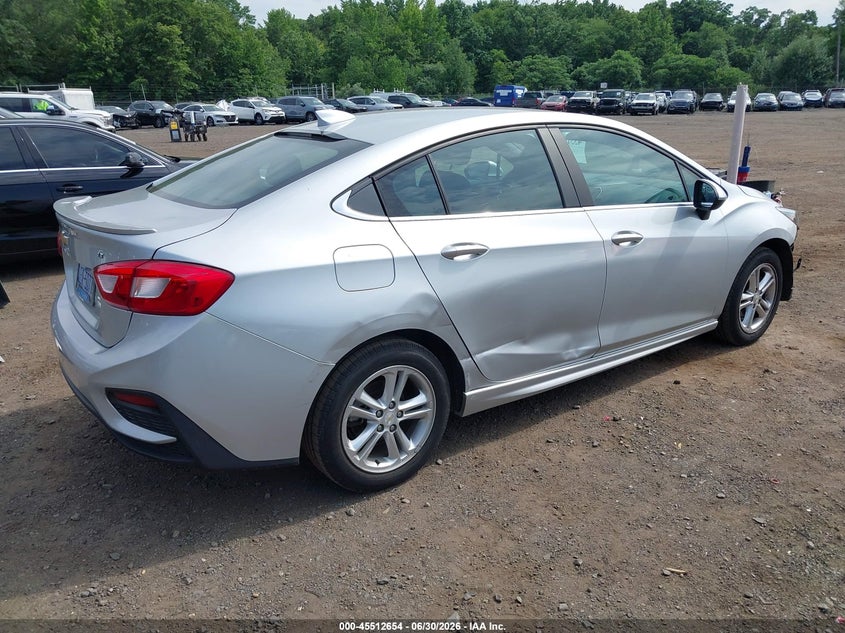 2017 CHEVROLET CRUZE auction photo 4