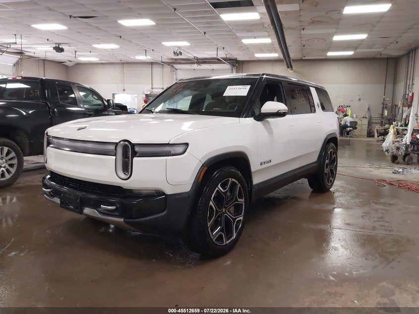Vin: 7pdsgbba8sn062797, lot: 46010875, rivian r1s 20252