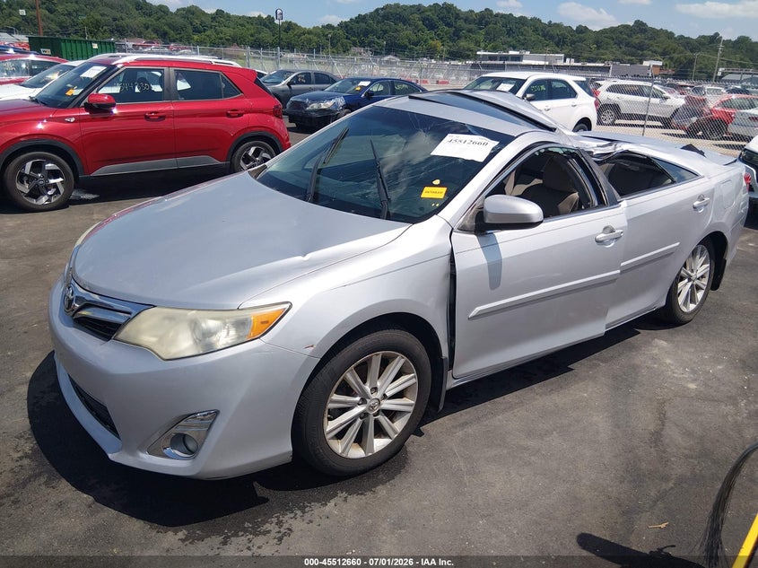 2014 TOYOTA CAMRY auction photo 2