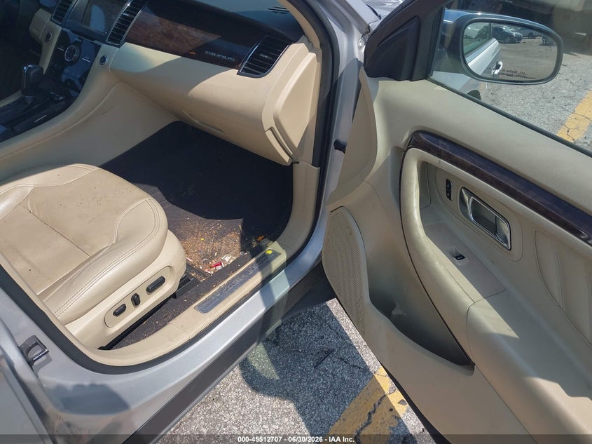 2019 FORD TAURUS auction photo 5