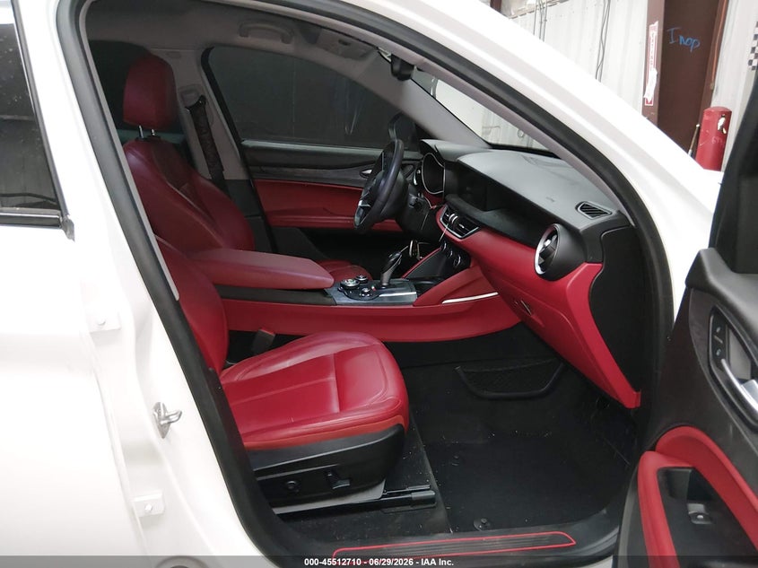 2019 ALFA ROMEO STELVIO auction photo 5