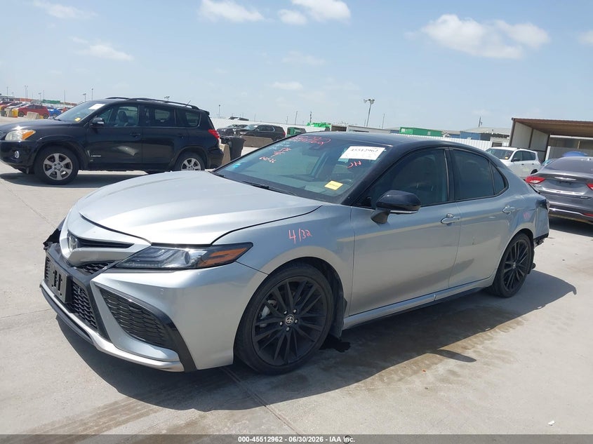 2023 Toyota Camry, Удар ззаду, IAAI, VIN 4T1KZ1AK2PU072918 — фото 2
