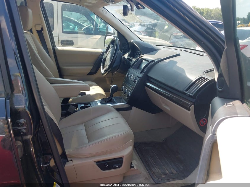 2013 LAND ROVER LR2 auction photo 5