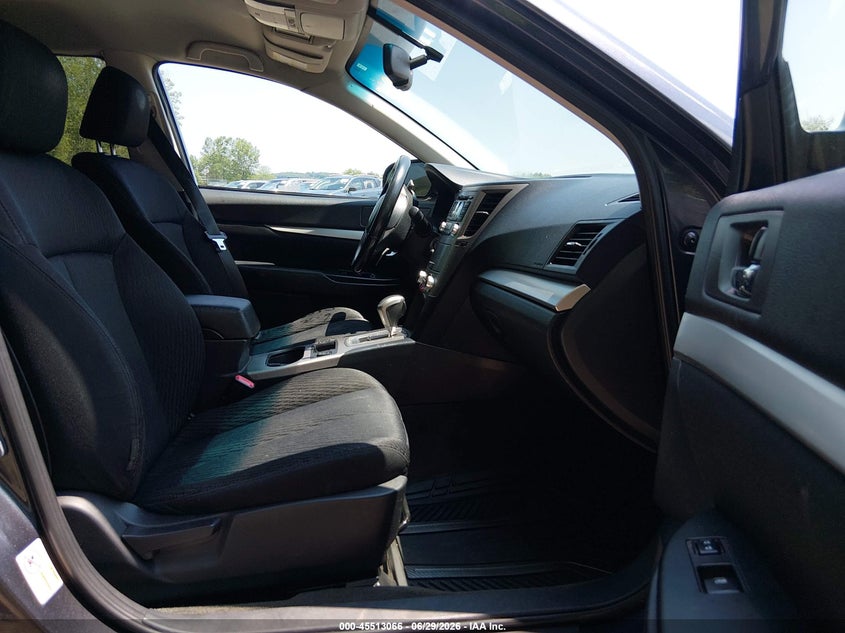 2012 SUBARU OUTBACK auction photo 5