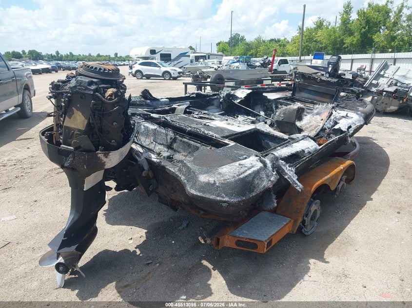 1998 TRITON OTHER auction photo 4