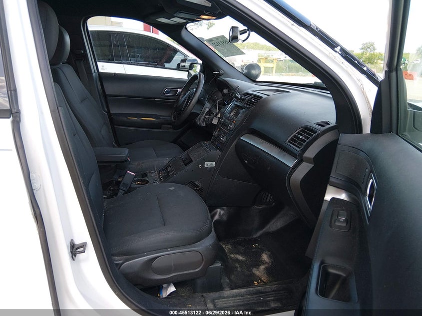 2018 FORD POLICE INTERCEPTOR UTILITY auction photo 5