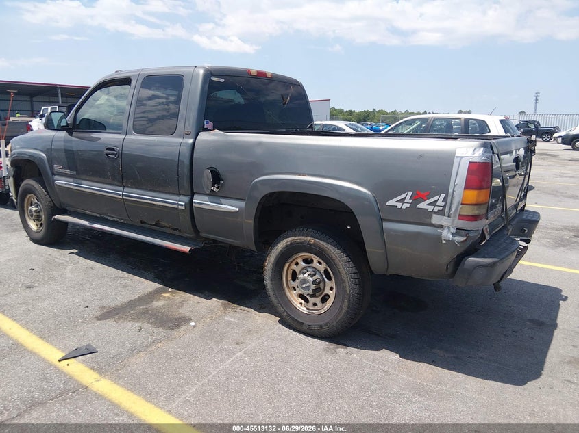 2002 GMC SIERRA 2500HD auction photo 3