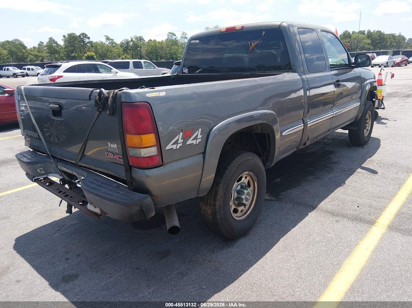 2002 GMC SIERRA 2500HD auction photo 4