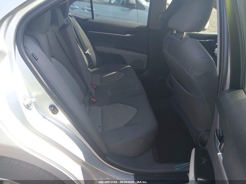 2018 TOYOTA CAMRY auction photo 8