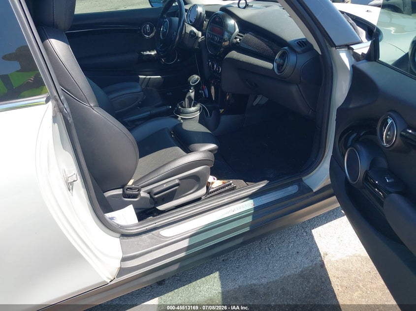 MINI HARDTOP 2015 VIN WMWXP7C53F2A39818