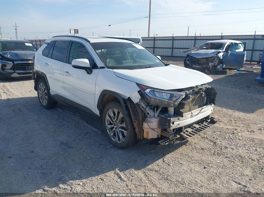 2020 TOYOTA RAV4 auction photo 1