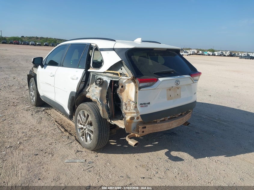 2020 TOYOTA RAV4 auction photo 3