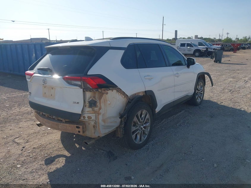 2020 TOYOTA RAV4 auction photo 4