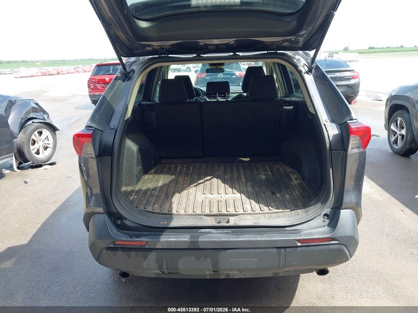 TOYOTA RAV4 - zdjęcie 18