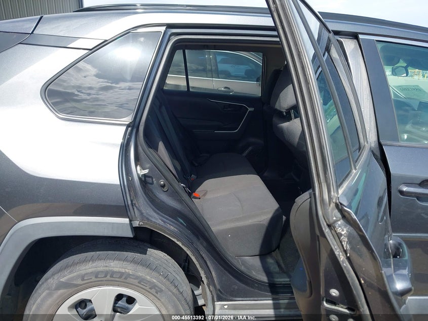 TOYOTA RAV4 - zdjęcie 8