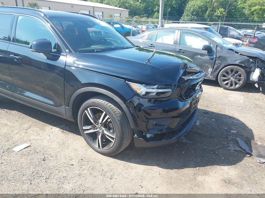 2021 Volvo Xc40