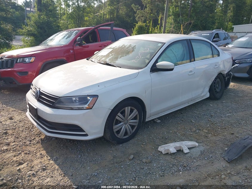2017 VOLKSWAGEN JETTA auction photo 2