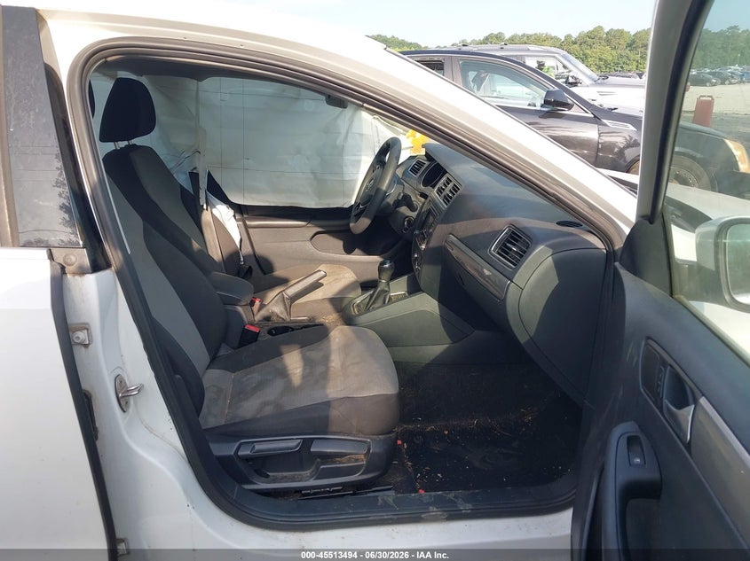 2017 VOLKSWAGEN JETTA auction photo 5