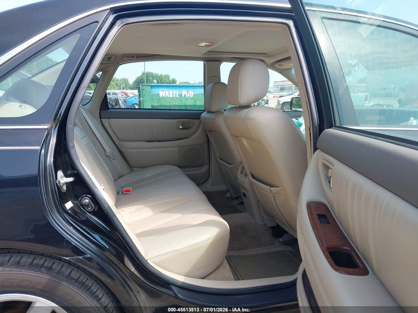 2001 TOYOTA AVALON auction photo 8