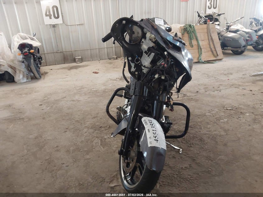 2014 HARLEY-DAVIDSON FLHX auction photo 5