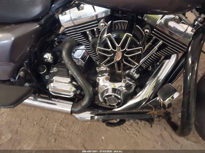 2014 HARLEY-DAVIDSON FLHX auction photo 8