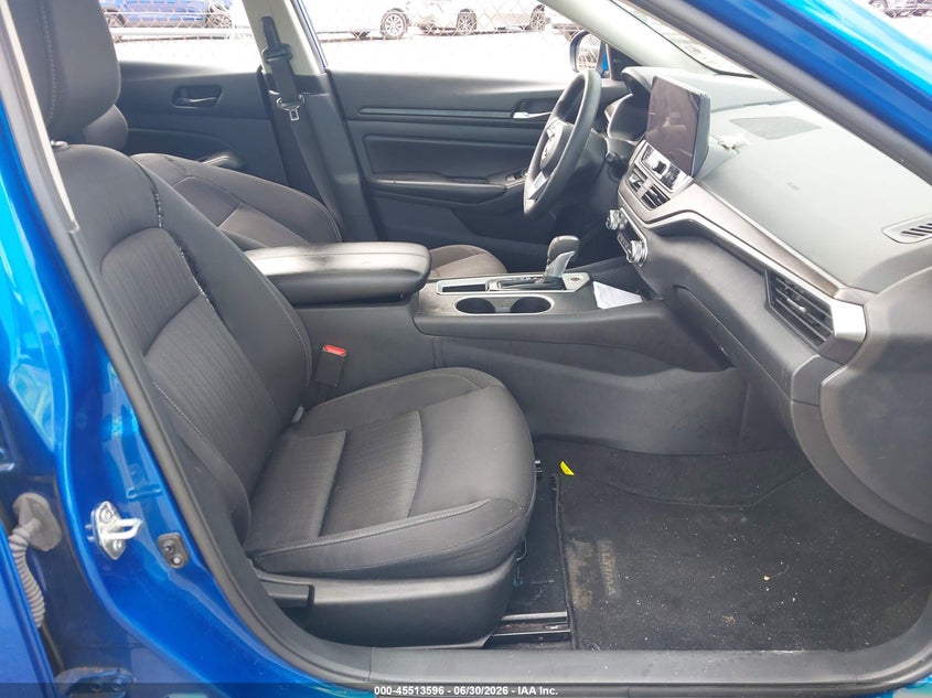 2025 NISSAN ALTIMA auction photo 5