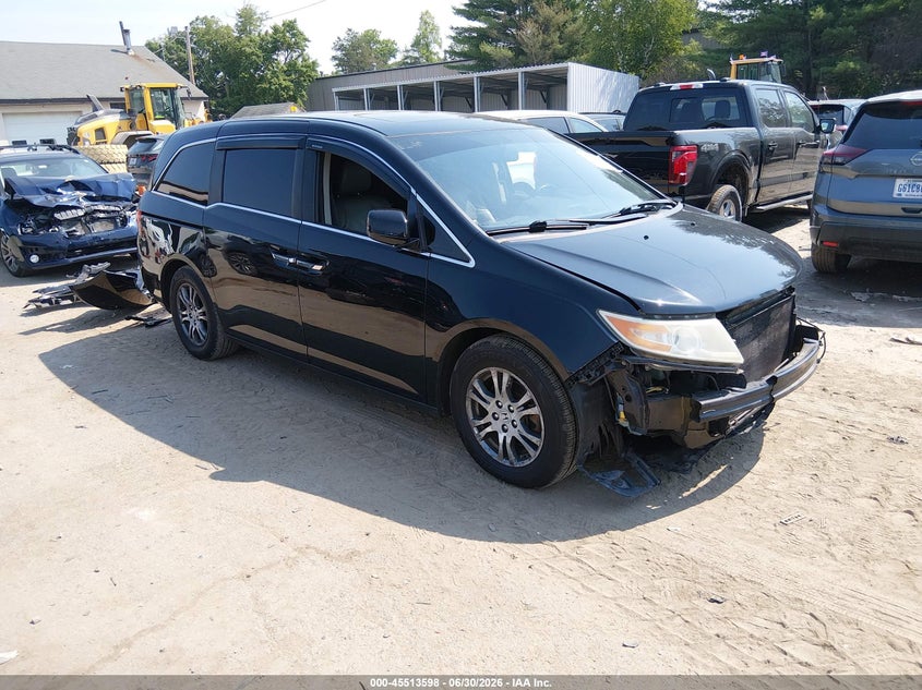 2013 HONDA ODYSSEY auction photo 1