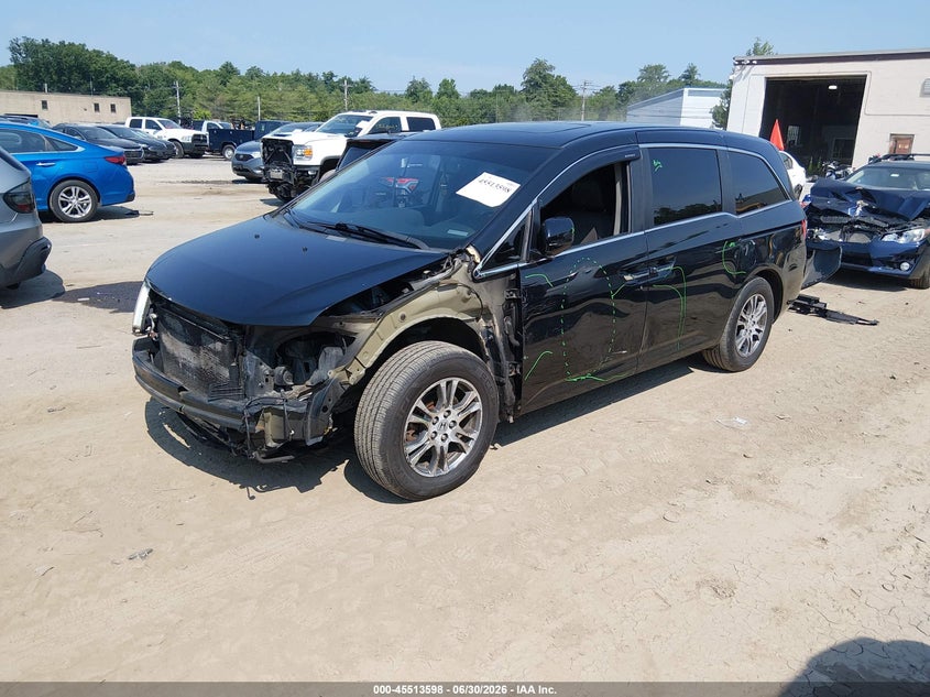 2013 HONDA ODYSSEY auction photo 2