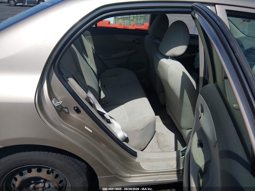 2009 TOYOTA COROLLA auction photo 8