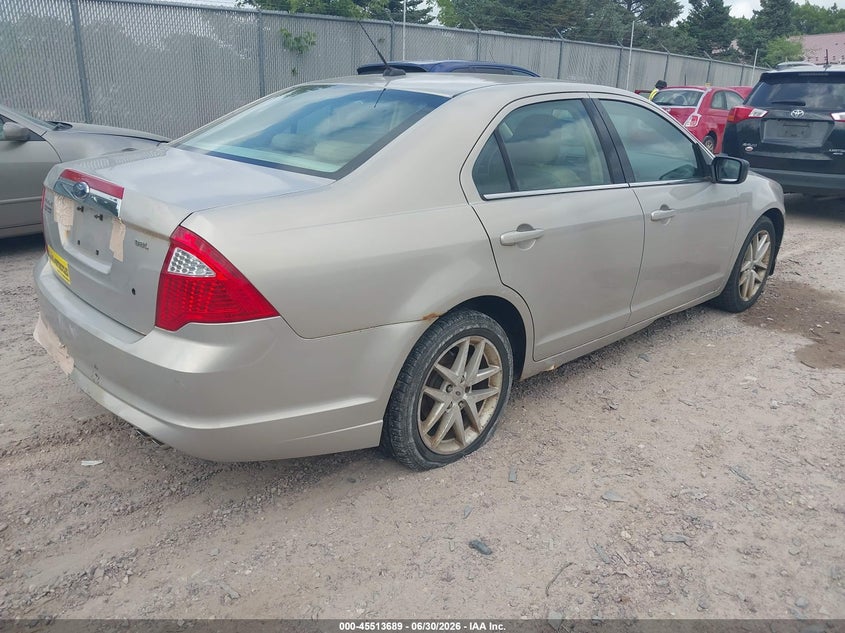 2010 FORD FUSION auction photo 4