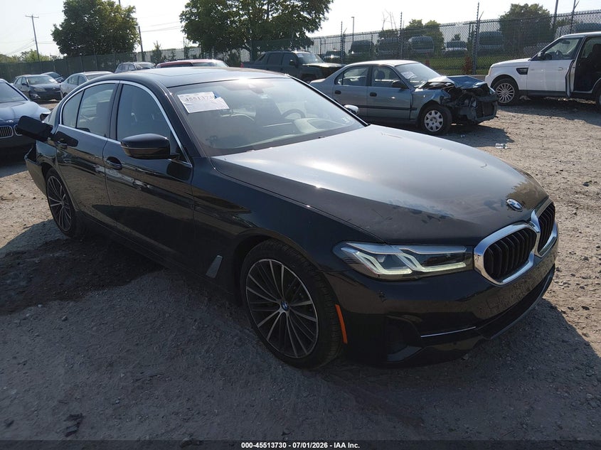 2023 BMW 530 — zdjęcie z aukcji