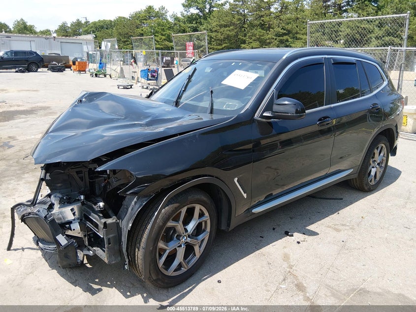 2022 BMW X3 auction photo 2