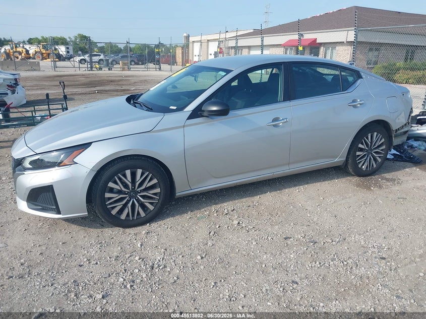 2024 NISSAN ALTIMA auction photo 2