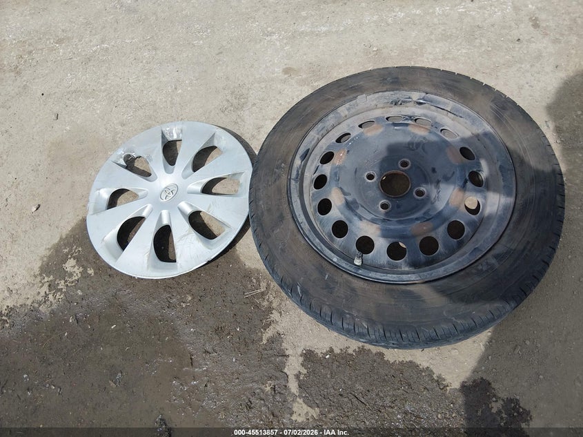 2012 Toyota Prius C Three VIN: JTDKDTB33C1504241 Lot: 45513857