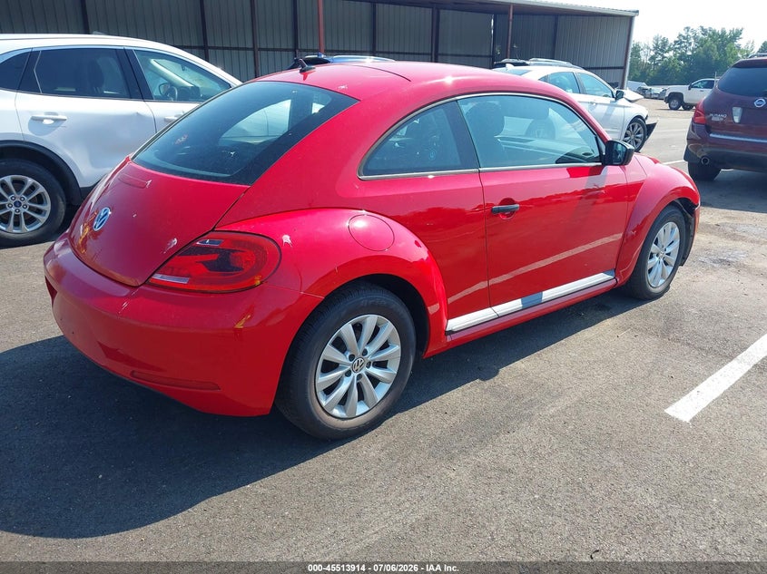 2013 VOLKSWAGEN BEETLE auction photo 4