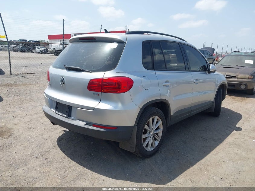 2018 VOLKSWAGEN TIGUAN LIMITED auction photo 4