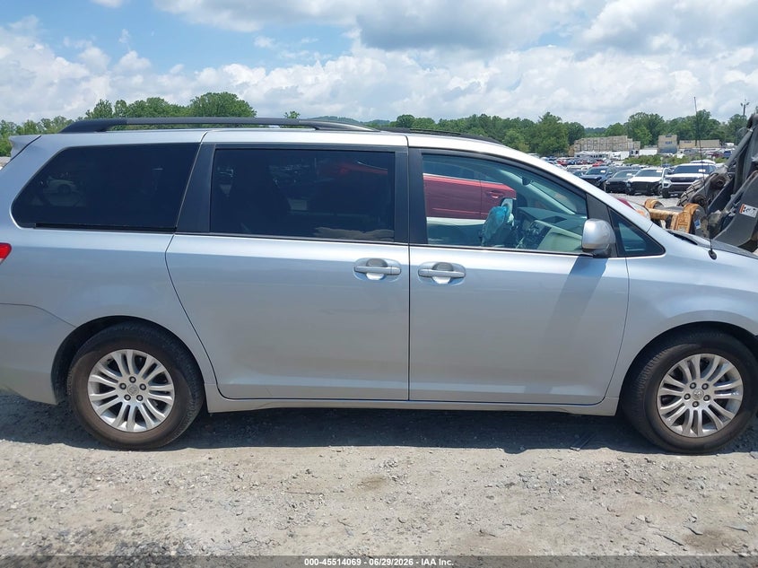 2014 TOYOTA SIENNA VAN 3.5L V-6 DOHC, VVT, 266HP