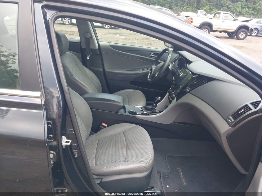 2011 HYUNDAI SONATA auction photo 5
