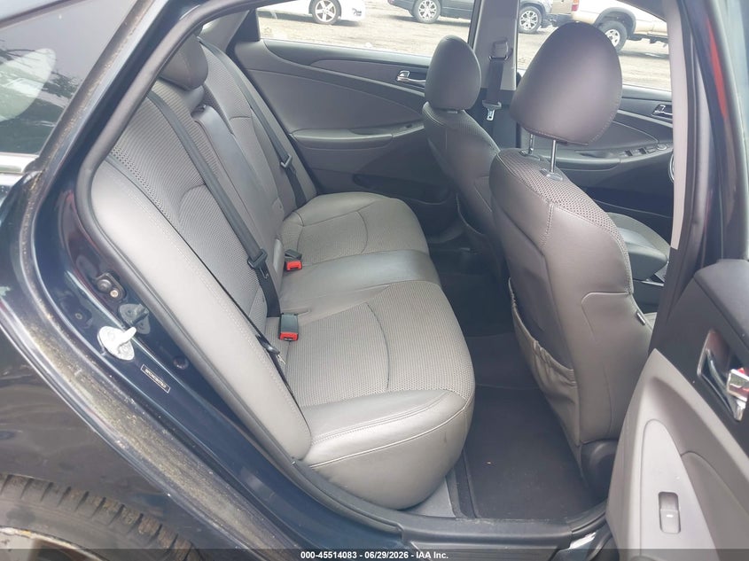 2011 HYUNDAI SONATA auction photo 8