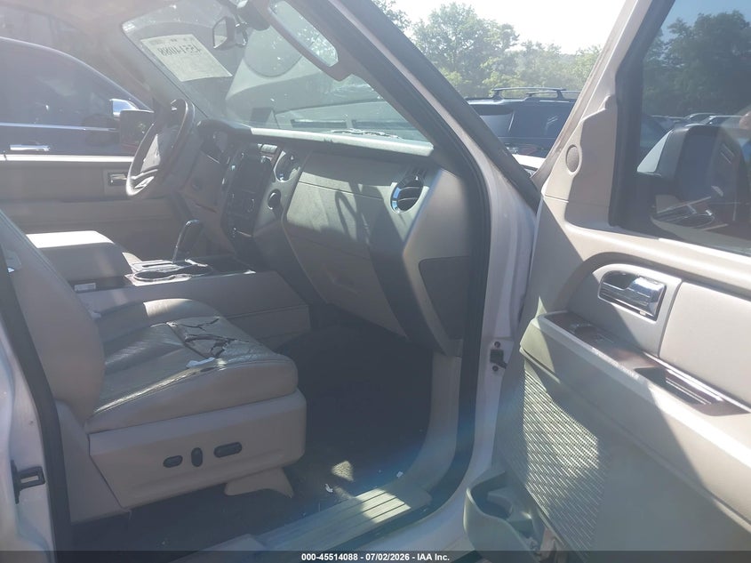 2010 FORD EXPEDITION auction photo 5