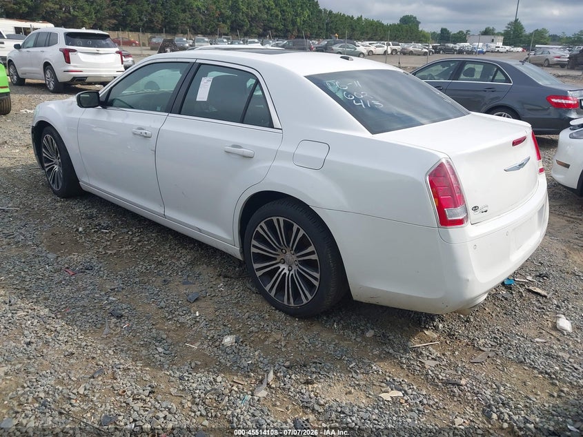 Фото 3 - CHRYSLER 300