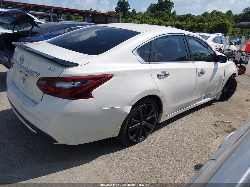 AtlanticExpress - Nissan Altima