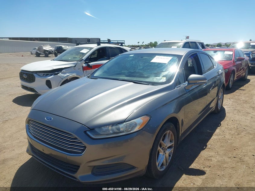 2013 Ford Fusion, Normal Wear & Tear, IAAI, VIN 3FA6P0HR0DR303526 — photo 2