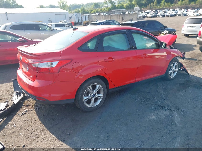 Vin: 1fahp3f22cl426256, lot: 46012436, ford focus se 20124